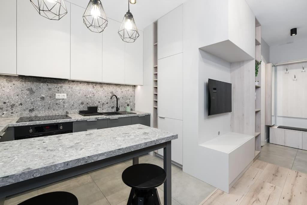 Апартаменти Nowoczesne Studio Przy Warcie Познань Екстер'єр фото